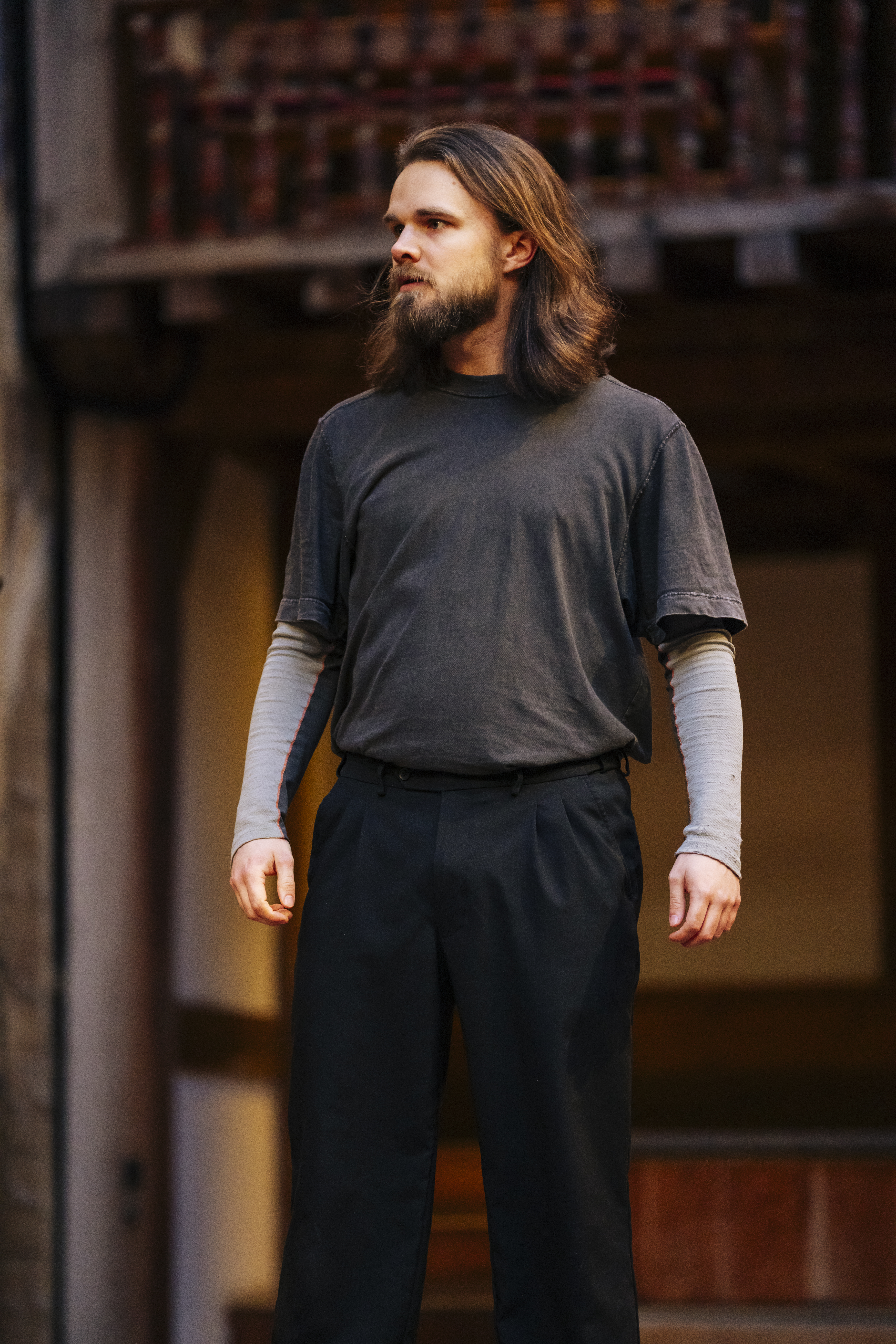 Ian rehearsing on the Globe